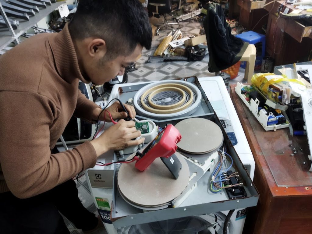 Sửa Bếp Từ Tại Trung Tâm