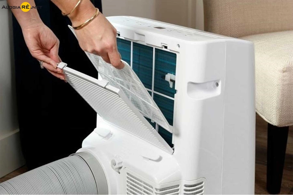 Có nên tự vệ sinh điều hòa tại nhà không - 4 rủi ro khi tự vệ sinh
