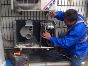 Thợ sửa điều hòa tại nhà Cầu Giấy nhanh chóng