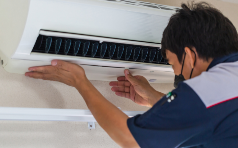 Có nên tự vệ sinh điều hòa tại nhà không - Phân tích rủi ro và lợi ích