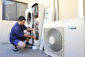 sửa chữa điều hòa tại Hà Nội khi điều hòa không mát