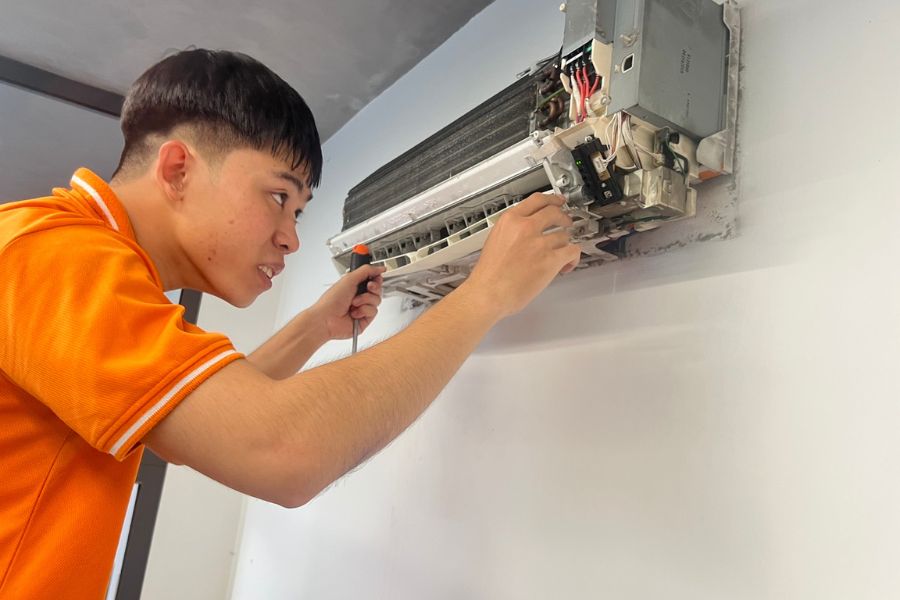Chi Phí Sửa Điều Hoà Có Mùi Hôi 2026: 7 Trường Hợp Thường Gặp Và Cách Xử Lý 1 chi phí sửa điều hoà có mùi hôi